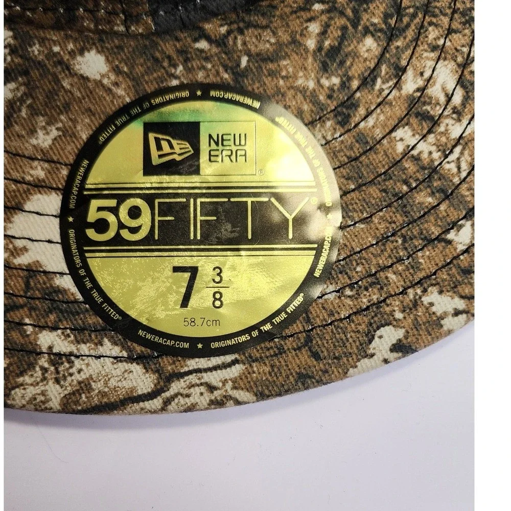 New Era 59FIFTY Miami Dolphins Realtree Camo Hat 7 3/8 Silver Season Patch NFL